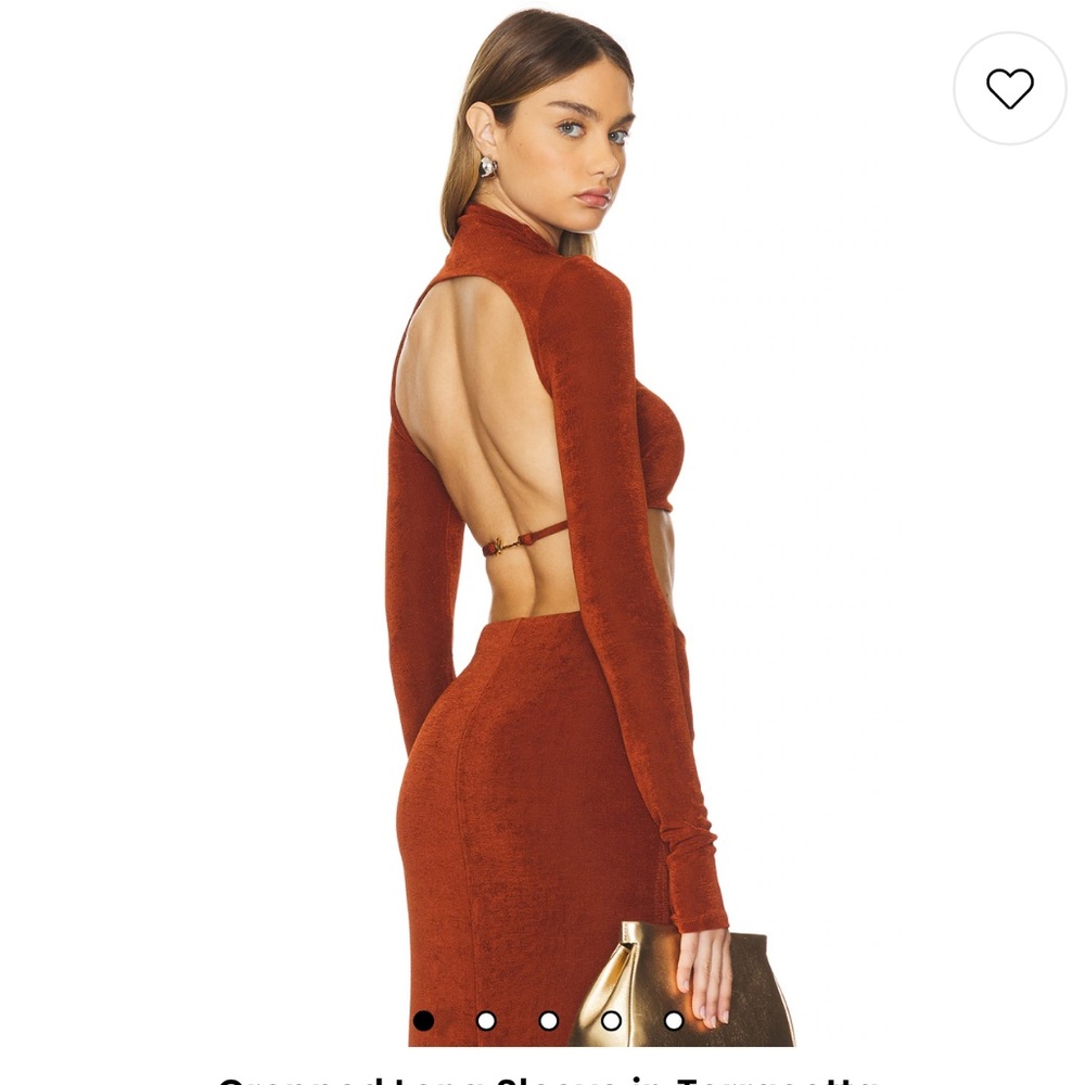 Cropped Long Sleeve
Khanums